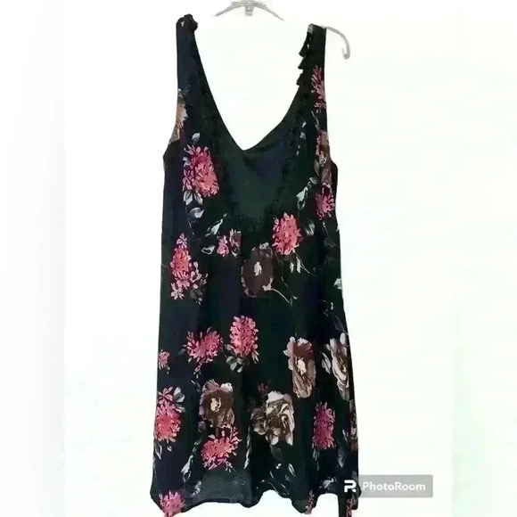 NWT-Vestique- If It Ain’t Love Black Low Back Mini Dress Size S - Picture 2 of 6